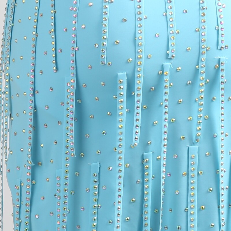 Close-up of the stoned tassel strands