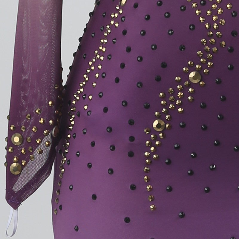 Close-up of the sleeve and stoned side panel