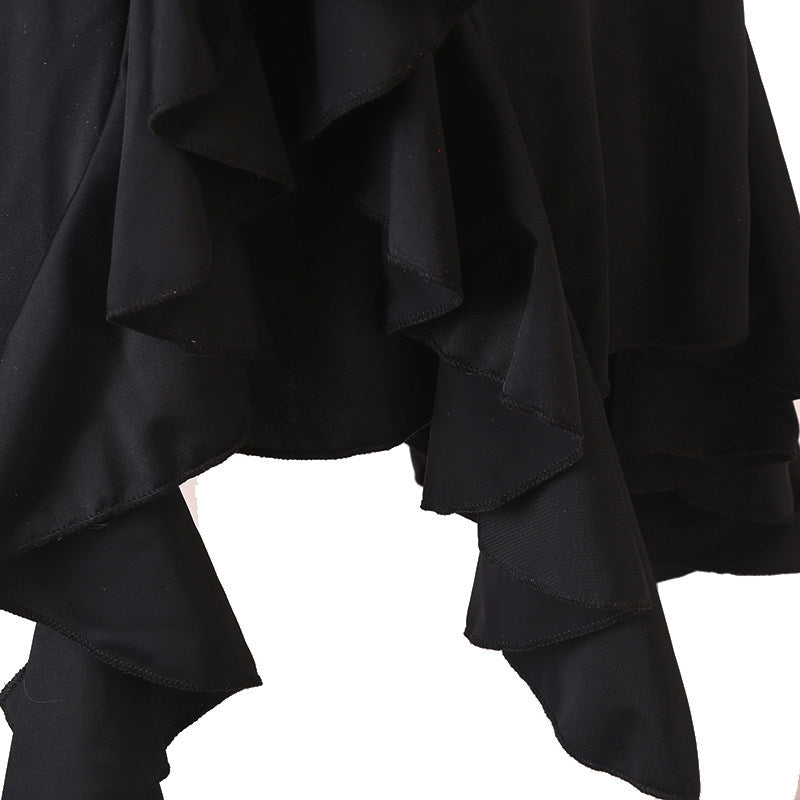Close view of the narrow pleats in the cascade panel