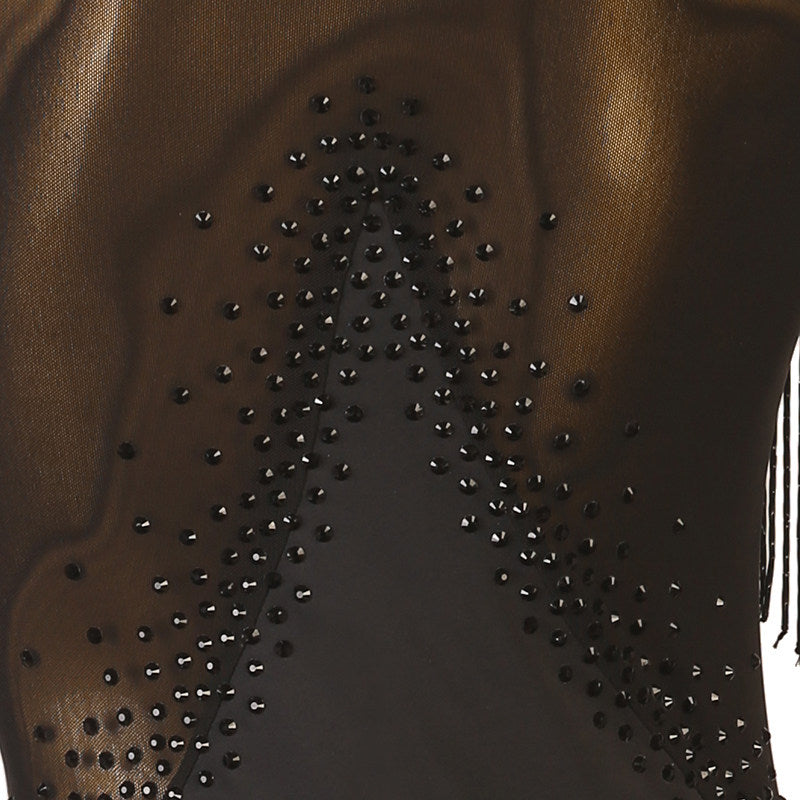 Close view of the stone wing lines set across the body