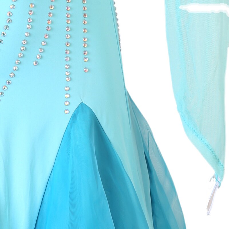 Close up of the pearl lines on the ruched turquoise bodice