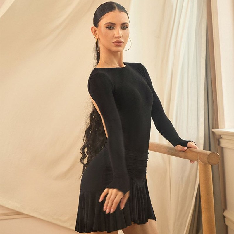 Black ruched ruffle skirt, side view
