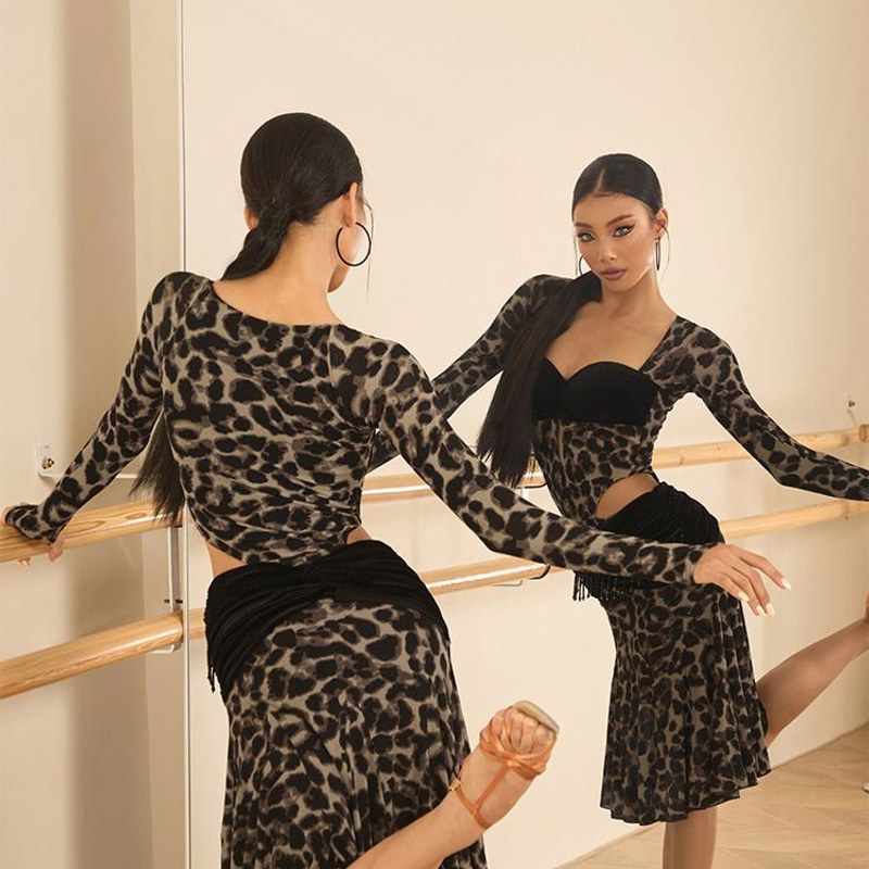 Leopard velvet waist skirt, side view with leg raised